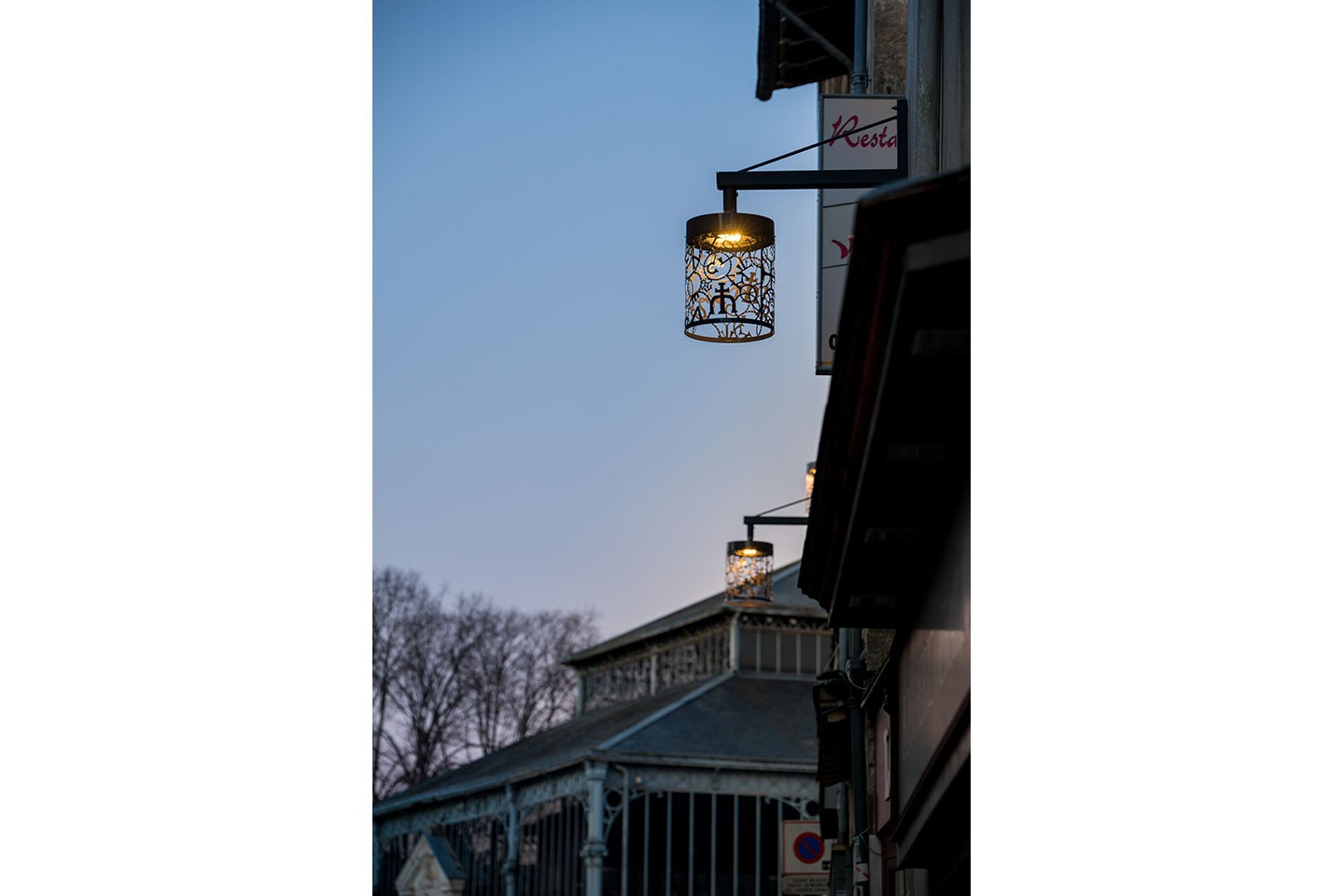 Melle signature lighting